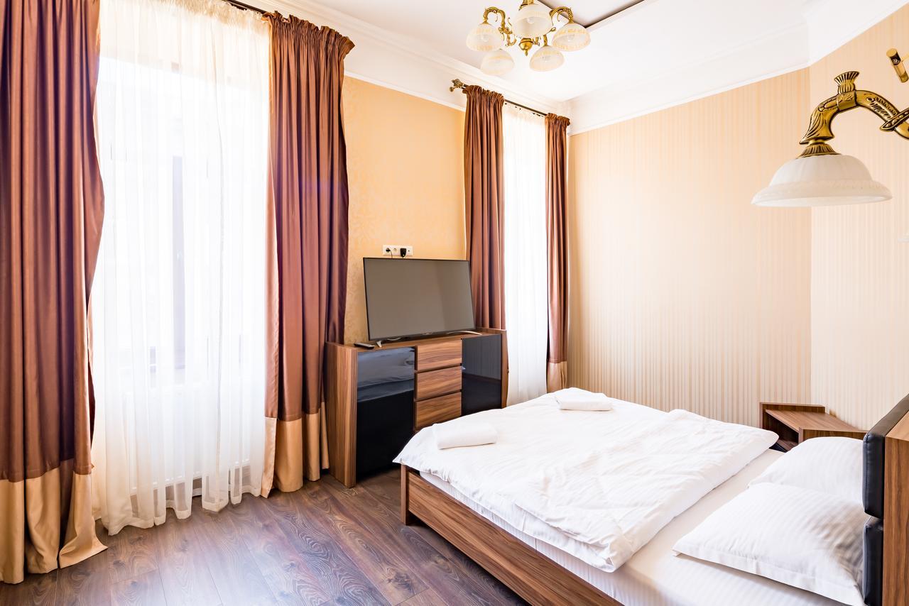 Leogrand Apartments On Doroshenka Street 1 إلفيف المظهر الخارجي الصورة