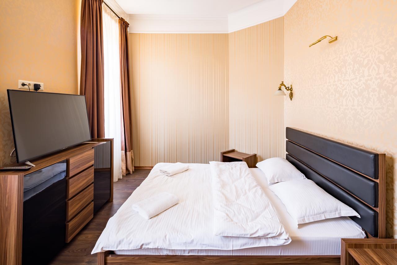 Leogrand Apartments On Doroshenka Street 1 إلفيف المظهر الخارجي الصورة