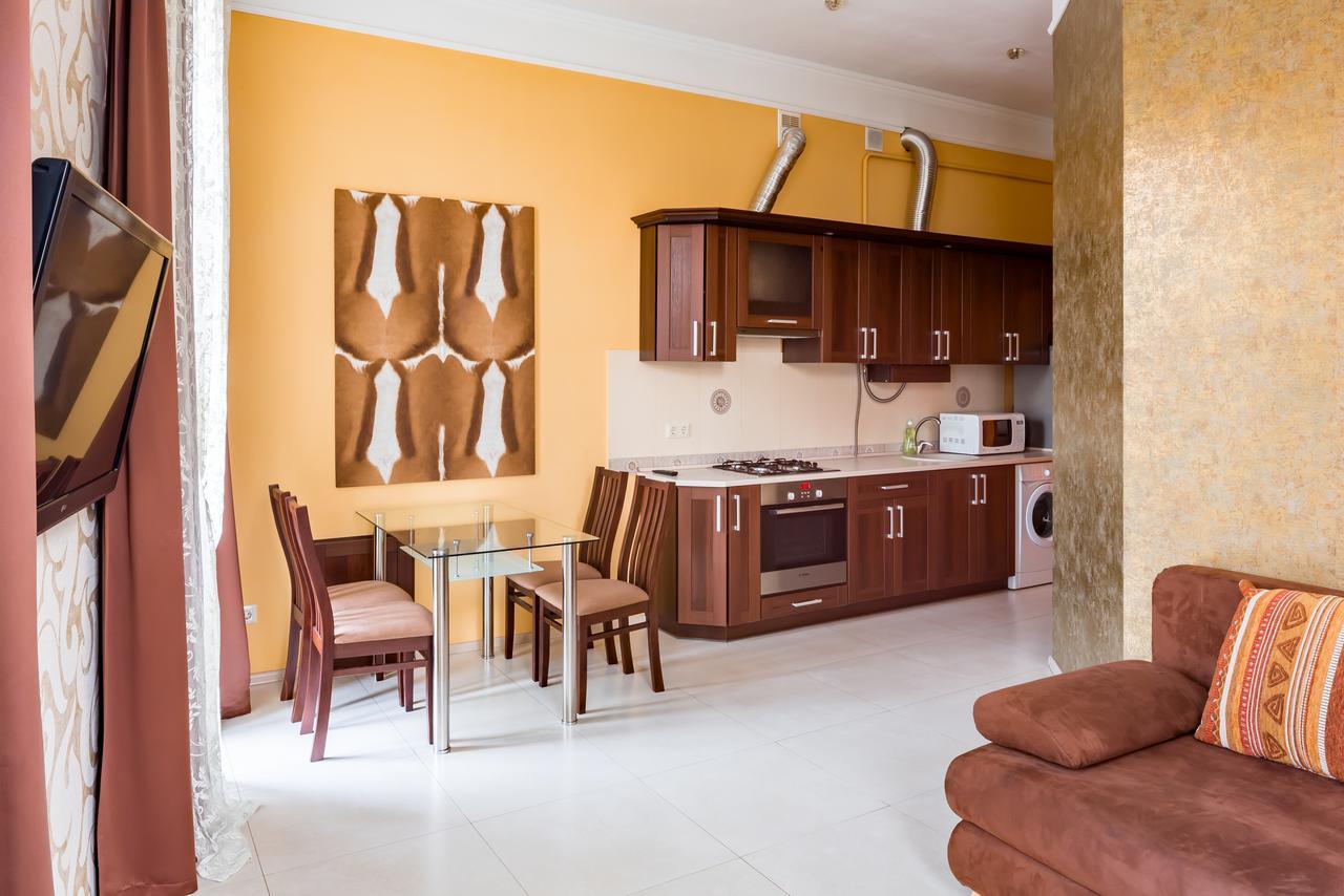 Leogrand Apartments On Doroshenka Street 1 إلفيف المظهر الخارجي الصورة